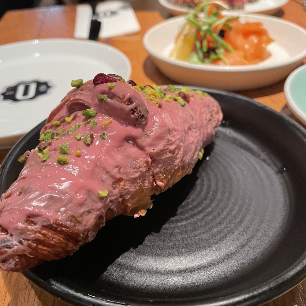 Ulrich - Croissant pistachio - Cafes Near Me - Vienna, 9 Ulrich - Croissant pistachio - Cafes Near Me - Vienna, 9