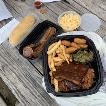 Pierce's Pitt Bar-B-Que - Brisket, pulled pork, chicken bbq, Mac and cheese, hush puppies, green beans, and fries. - Barbeque Near Me - Williamsburg, Virginia Pierce's Pitt Bar-B-Que - Brisket, pulled pork, chicken bbq, Mac and cheese, hush puppies, green beans, and fries. - Barbeque Near Me - Williamsburg, Virginia