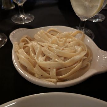 Castelli's - side of fettucine alfredo - Italian Near Me - Palm Desert, California