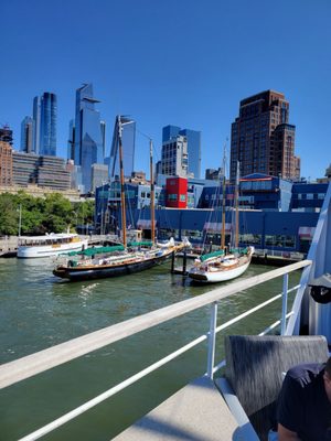 City Cruises by null