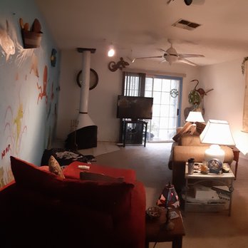 Anntonie Concepts & Design - After declutter - Holiday Decorating Services Near Me - Ocala, Florida