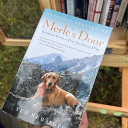 Ollie’s Book Nook - Dog Book