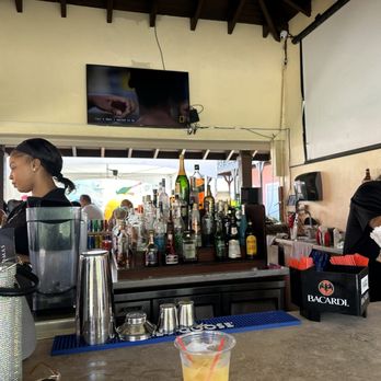 Myett's - Fabulous 2 bar tenders! - Bars Near Me - Tortola, Virgin Islands Myett's - Fabulous 2 bar tenders! - Bars Near Me - Tortola, Virgin Islands