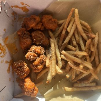 Buffalo Wild Wings - Sports Bars Near Me - Riverside, California