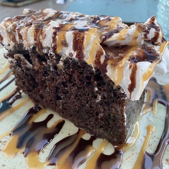 Downriggers - Candy bar cake - American Near Me - Friday Harbor, Washington Downriggers - Candy bar cake - American Near Me - Friday Harbor, Washington