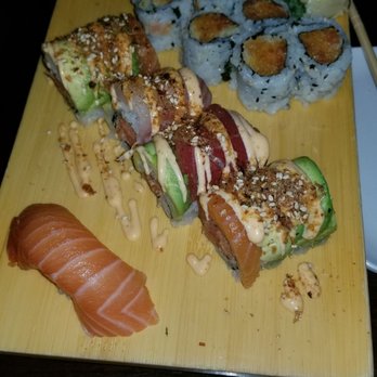 Momo Sushi - Japanese Near Me - Minneapolis, Minnesota