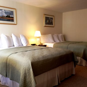 Craigville Beach Inn - Standard Queen Room - Hotels Near Me - Centerville, Massachusetts Craigville Beach Inn - Standard Queen Room - Hotels Near Me - Centerville, Massachusetts