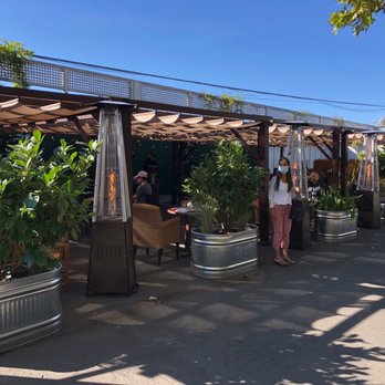Boon Fly Cafe - Outdoor seating in parking lot - American Near Me - Napa, California