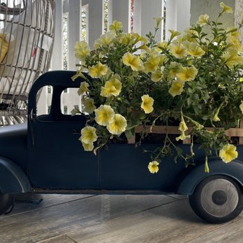 Fairview Farmers - Cute planter! - Breakfast & Brunch Near Me - Fairview, Texas
