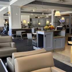 United Club - Inside