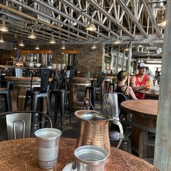 Eruption Brewery & Bistro - Restaurant