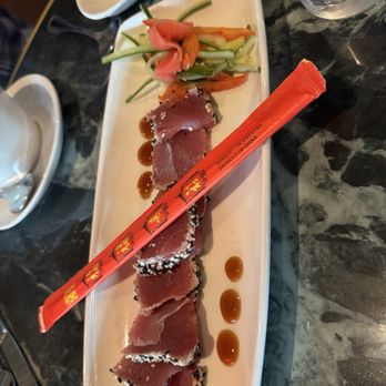1933 Lounge - Seared ahi - Cocktail Bars Near Me - Carmel, Indiana