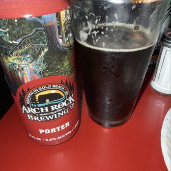 OuttaGas Pizza - Beer - Pizza Near Me - Yachats, Oregon