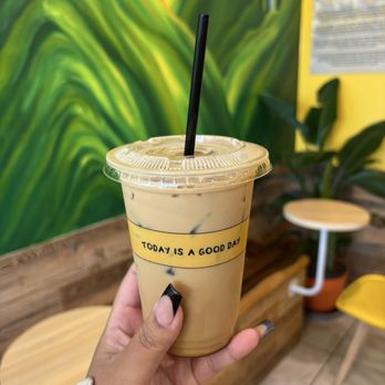 The Sunrise Shack - Iced vanilla and maple syrup latte - Coffee & Tea Near Me - Long Beach, California The Sunrise Shack - Iced vanilla and maple syrup latte - Coffee & Tea Near Me - Long Beach, California