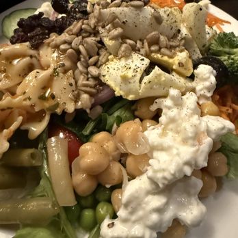 The Park Grill - My first plate of salad..wait, it's already my third or fourth?! - Steakhouses Near Me - Gatlinburg, Tennessee