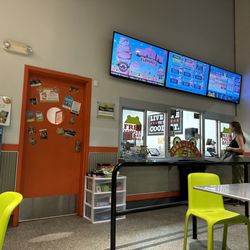 Jeremiah's Italian Ice - Order counter