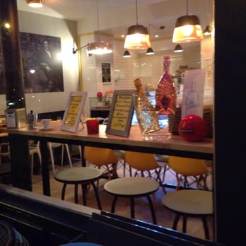 So Italia - La salle de l'extérieur - Italian Near Me - Paris, 75