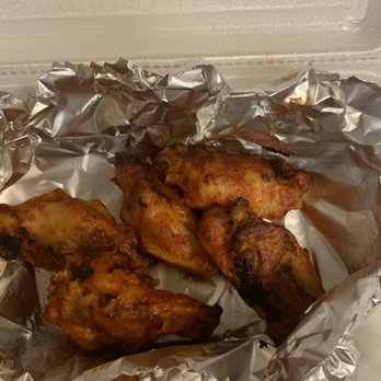 Pizza Leon - Chicken wings - Pizza Near Me - Austin, Texas Pizza Leon - Chicken wings - Pizza Near Me - Austin, Texas