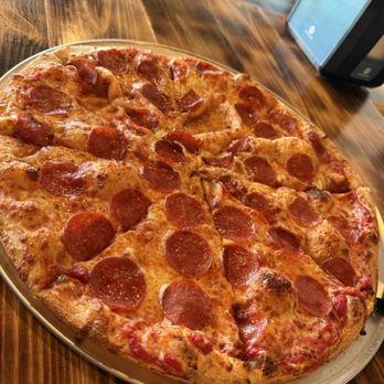 Village Pizza Nags Head - Pepperoni 16 inch - Pizza Near Me - Nags Head, North Carolina