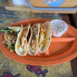 Graham's Landing - Lunch grilled shrimp tacos, pico de gallo, and side coleslaw.