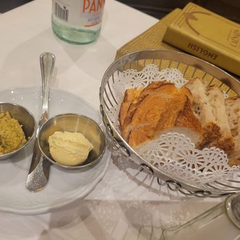 Restaurante Caesar's - Complimentary bread - Salad Near Me - Tijuana, BCN