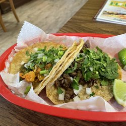 Left Chicken Taco , Right Beef Taco