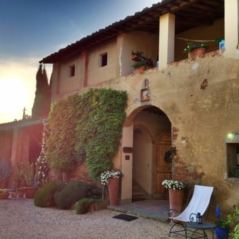 Agriturismo Marciano - front entrance - Agriturismi Near Me - Siena, SI
