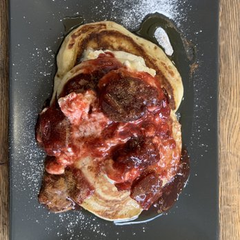 Monolok - Unbelievable delicious pancakes. I totally recommend Monolok Cafe' for anyone who is breakfast lover!! - Cafes Near Me - Prague, Puerto Rico