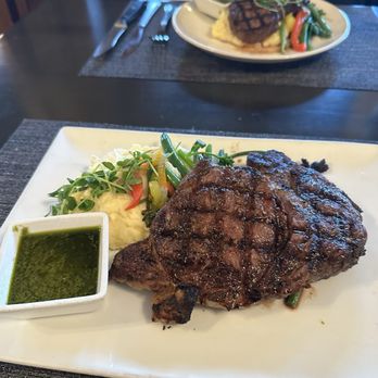 Mankas Grill - American Near Me - Fairfield, California