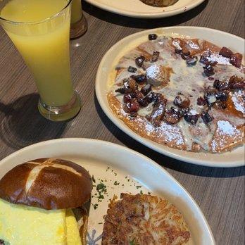 Snooze, an A.M. Eatery - Mimosas | Sandwich I am - Breakfast & Brunch Near Me - Houston, Texas
