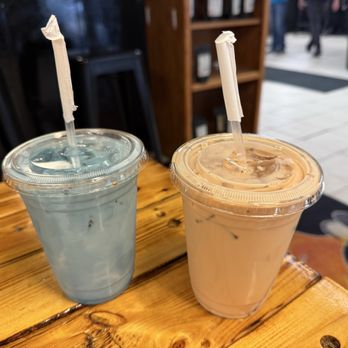 Luna Coffee Bar - Ghost Ship and Huckleberry Latte - Coffee & Tea Near Me - Great Falls, Montana