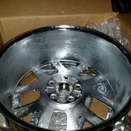 LA Wheels - Back of wheels look terrible. They should tell people that pay over $3,000 that they are only paying for the front of the wheel. LA Wheels - Back of wheels look terrible. They should tell people that pay over $3,000 that they are only paying for the front of the wheel.