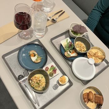Capital One Lounge - Airport Lounges Near Me - Dulles, Virginia
