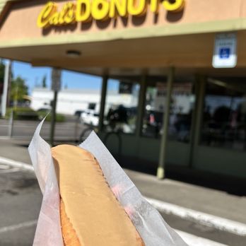 Cal's Donuts and Pastry - Donuts Near Me - Eugene, Oregon