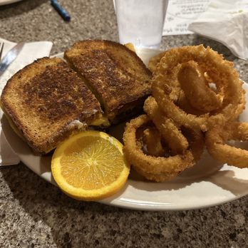 Huckleberry Inn - Patty melt and onion rings - Diners Near Me - Government Camp, Oregon