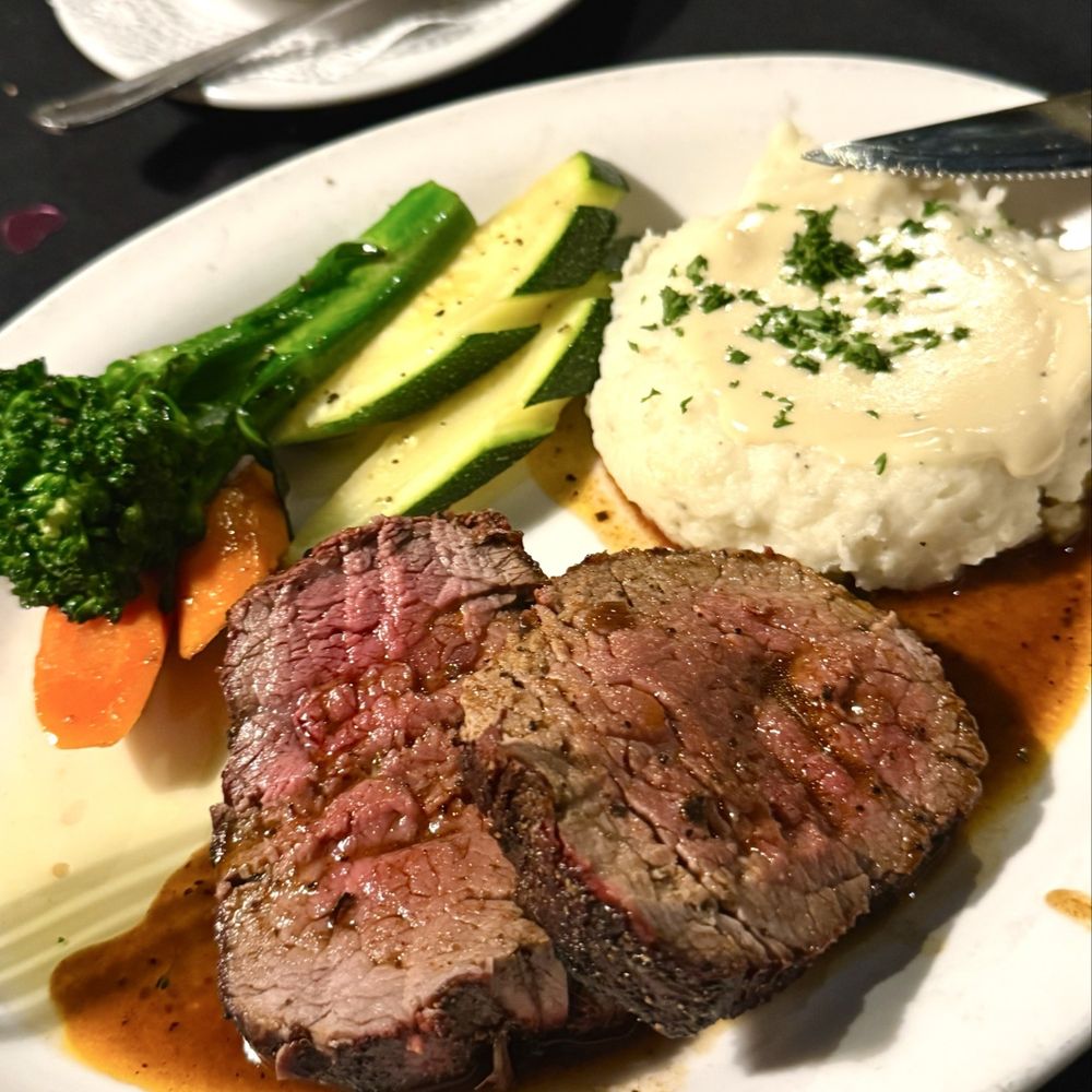 Antiquity Restaurant - Châteaubriand for two - Seafood Near Me - Albuquerque, New Mexico