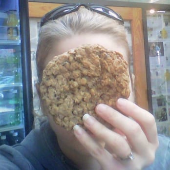 Liquid Earth - oatmeal chocolate chip cookie (vegan) - Vegan Near Me - Baltimore, Maryland