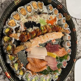 Fuji - Sushi Platter D - Japanese Near Me - Quincy, Massachusetts
