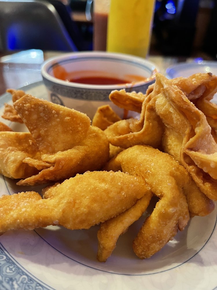 YAN’S CHINESE RESTAURANT Updated November 2024 28 Photos & 79