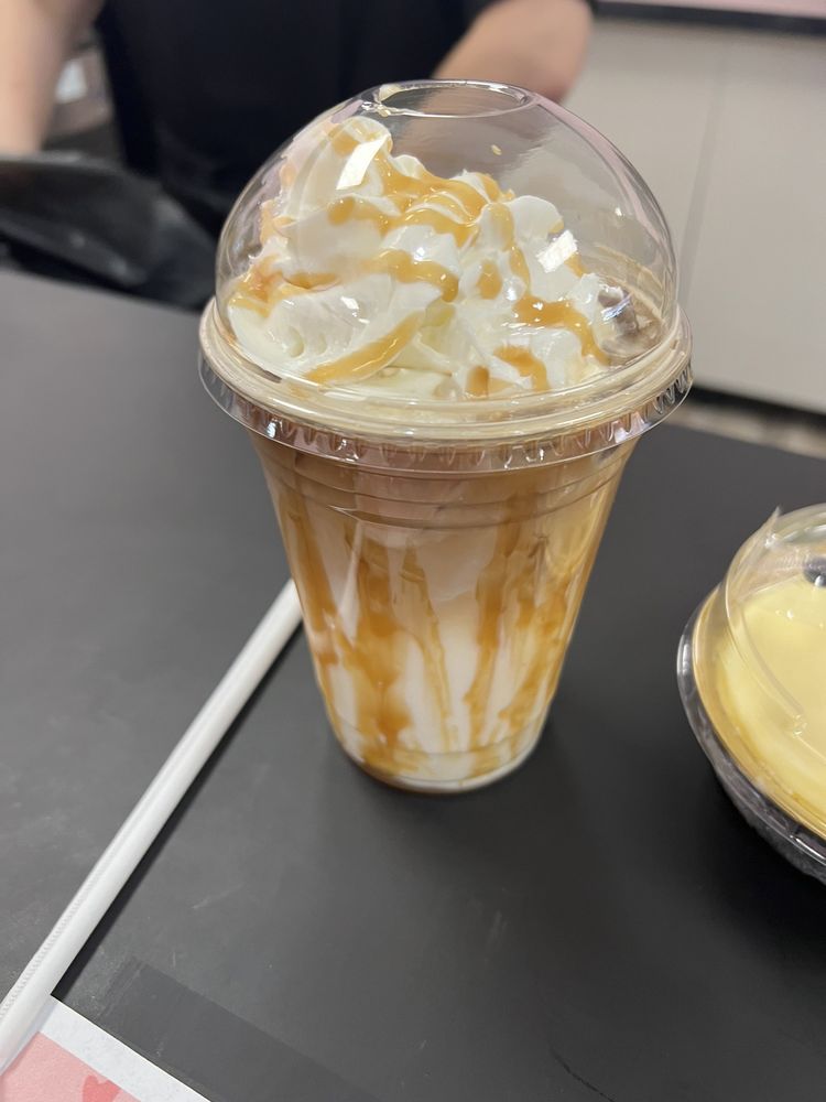 Memorie Makers Cafe & Cupcakery