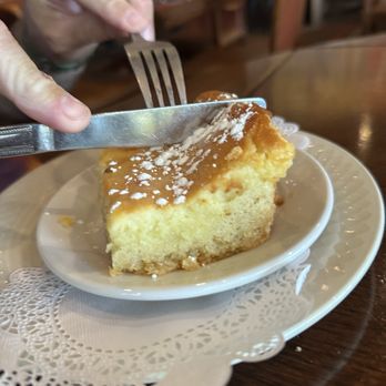 Carmine's Steakhouse - Butter cake - Steakhouses Near Me - Saint Louis, Missouri Carmine's Steakhouse - Butter cake - Steakhouses Near Me - Saint Louis, Missouri