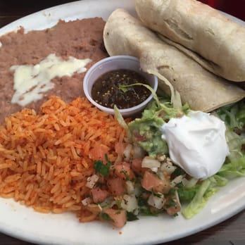 El Maguey Mexican Restaurant - Asada tacos with beans and rice - Mexican Near Me - Gainesville, Georgia