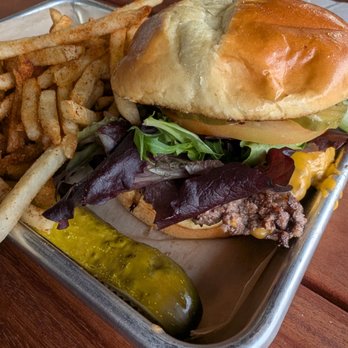 Headlands Brewing - Deluxe smash burger and seasoned fries - Beer Gardens Near Me - Walnut Creek, California Headlands Brewing - Deluxe smash burger and seasoned fries - Beer Gardens Near Me - Walnut Creek, California