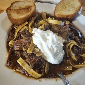 Smokey Oaks Tavern - Short rib stroganoff, huge for the portions and a ton of meat which I love! - Bars Near Me - Fair Oaks, California Smokey Oaks Tavern - Short rib stroganoff, huge for the portions and a ton of meat which I love! - Bars Near Me - Fair Oaks, California