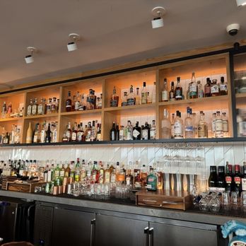 Lineage - Bar - Asian Fusion Near Me - Wailea, Hawaii