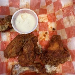 Tiny chicken wings with sour mystery sauce.  Supposed to be ranch but tasted like a sour spoiled mayo type thing.