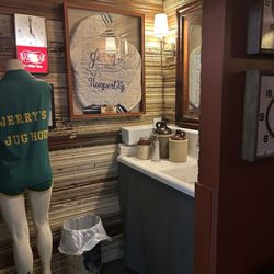 Jerry's Jug House - Shared washing station