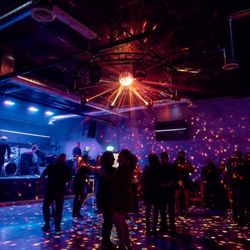 The Warehouse Night Club - The dance floor and live band