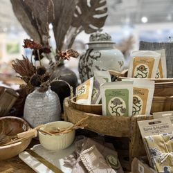 Lulu and Tully Mercantile