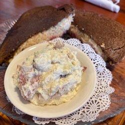 Stone Soup Cafe & Pub - Rueben and home made potato salad